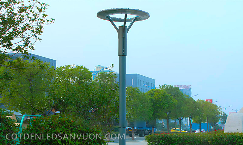 đèn trụ cột sân vườn tầm cao hiện đại